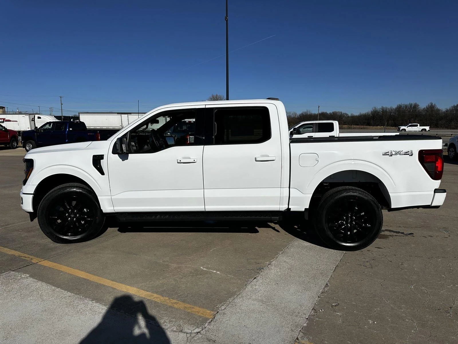 New 2026 Oxford White Ford XLT image 5