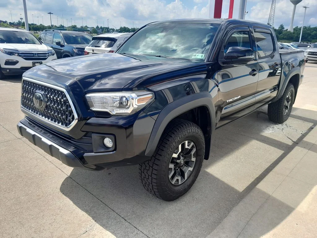 Used 2018 Black Toyota TRD Off-Road image 5