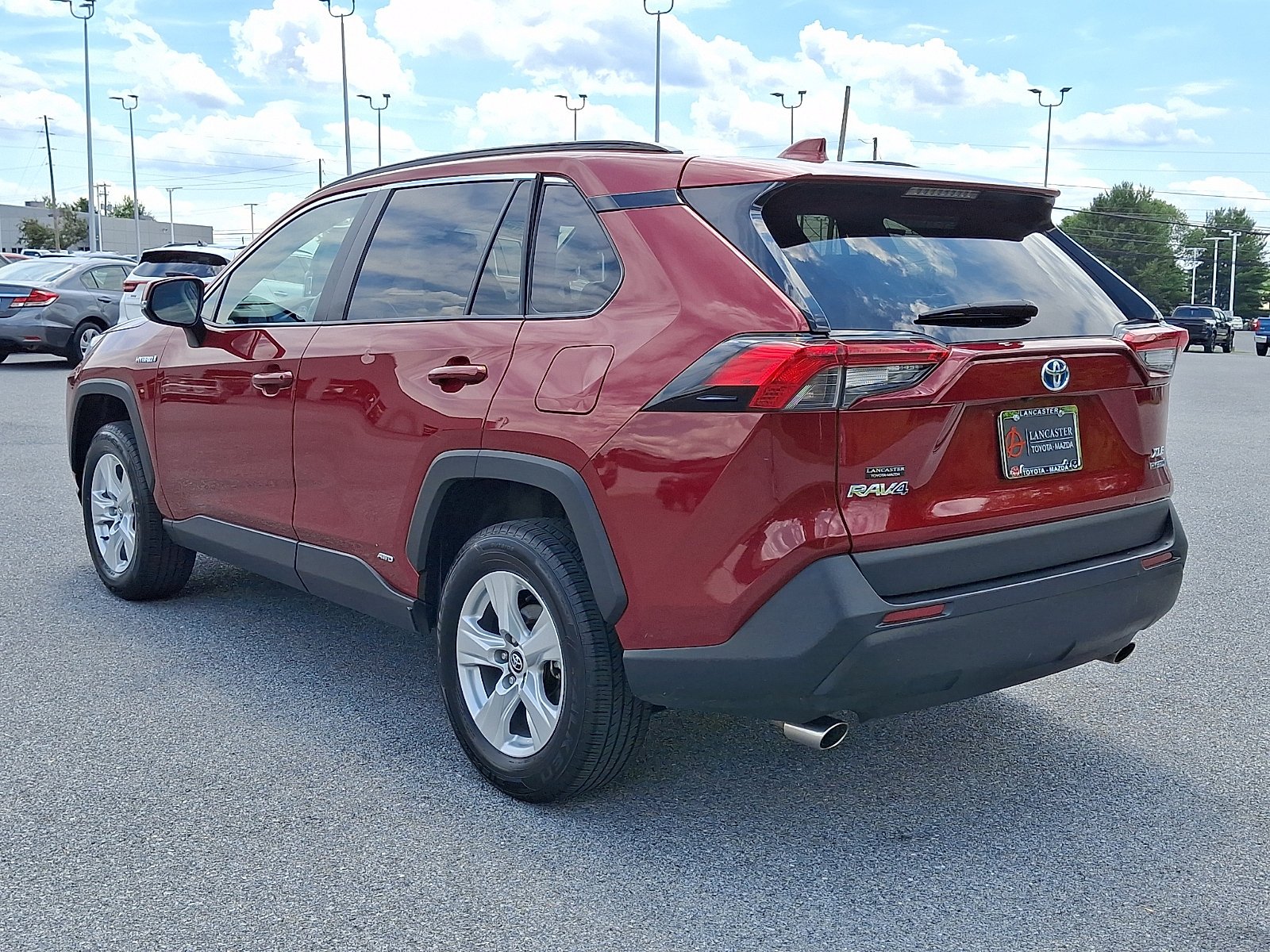 Used 2021 Ruby Flare Pearl Toyota Hybrid XLE image 5
