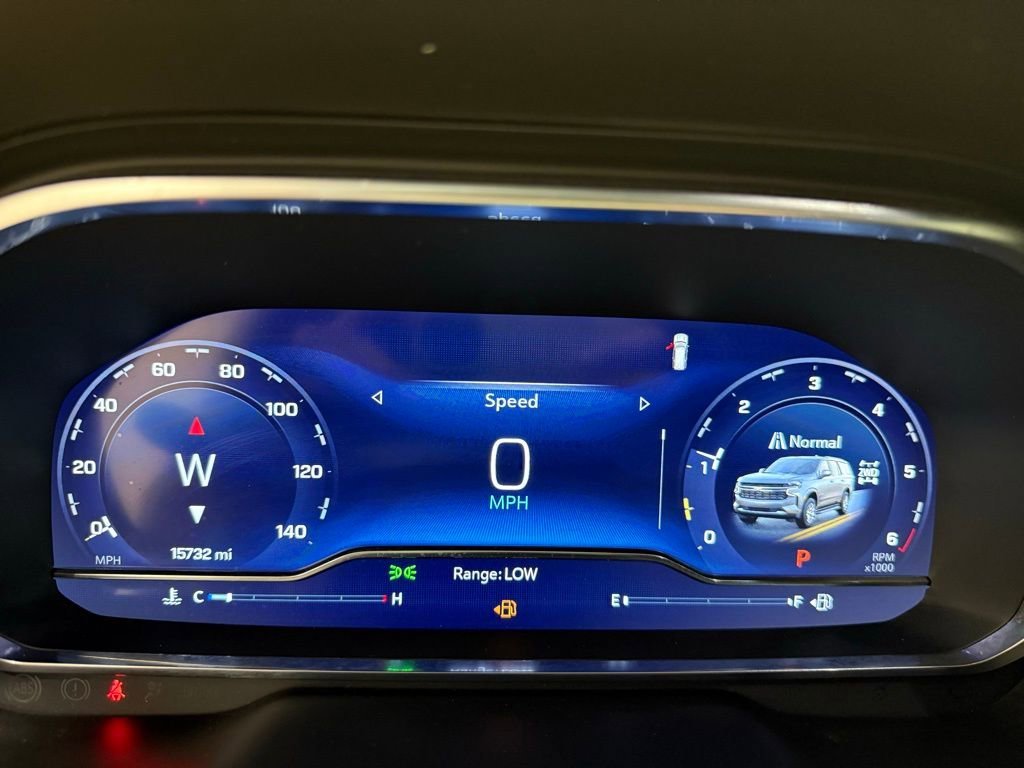 2024 Chevrolet Suburban Premier - Photo 12