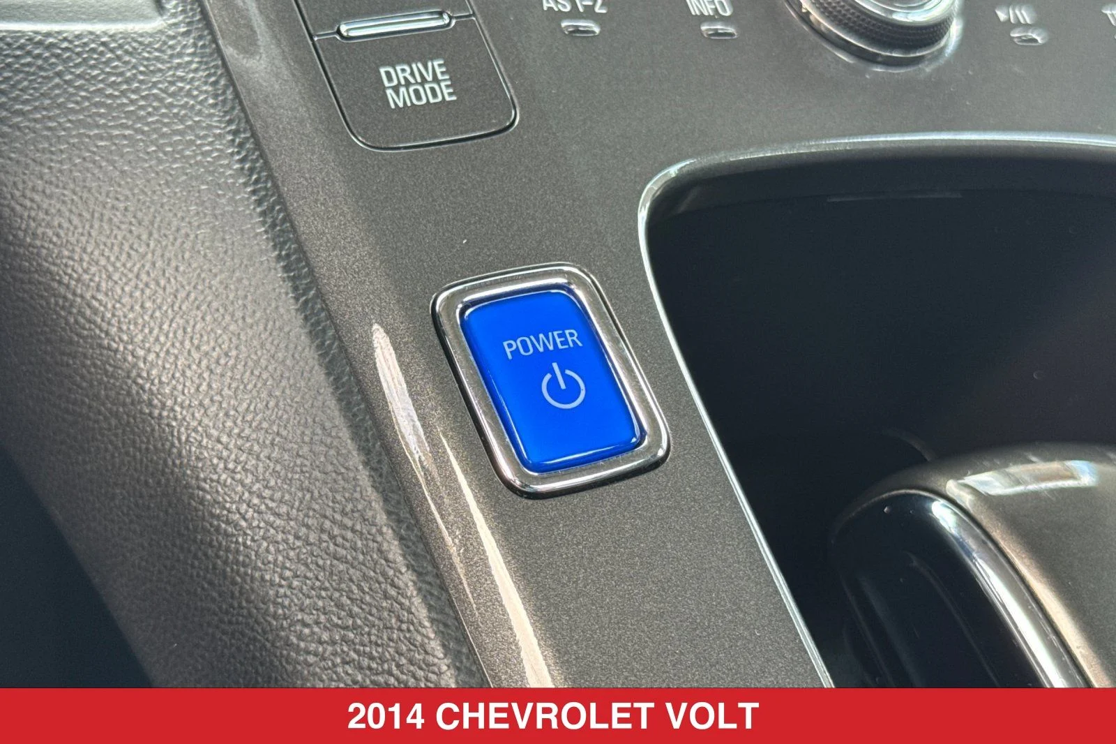 Used 2014 White Chevrolet Base image 22