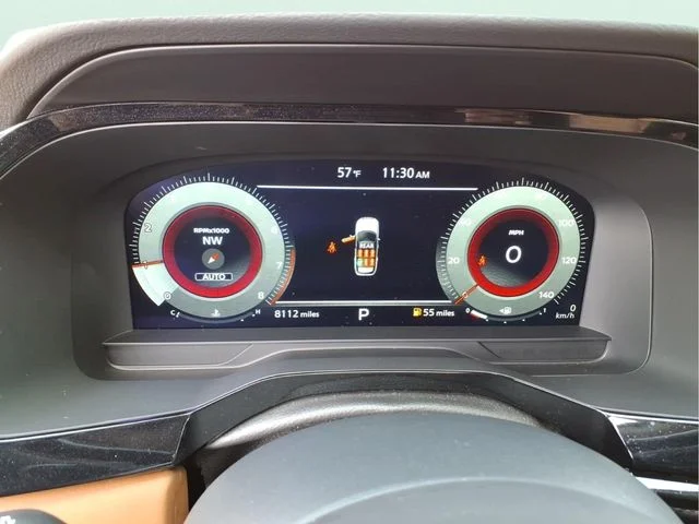 Used 2025 Black Nissan Platinum image 23