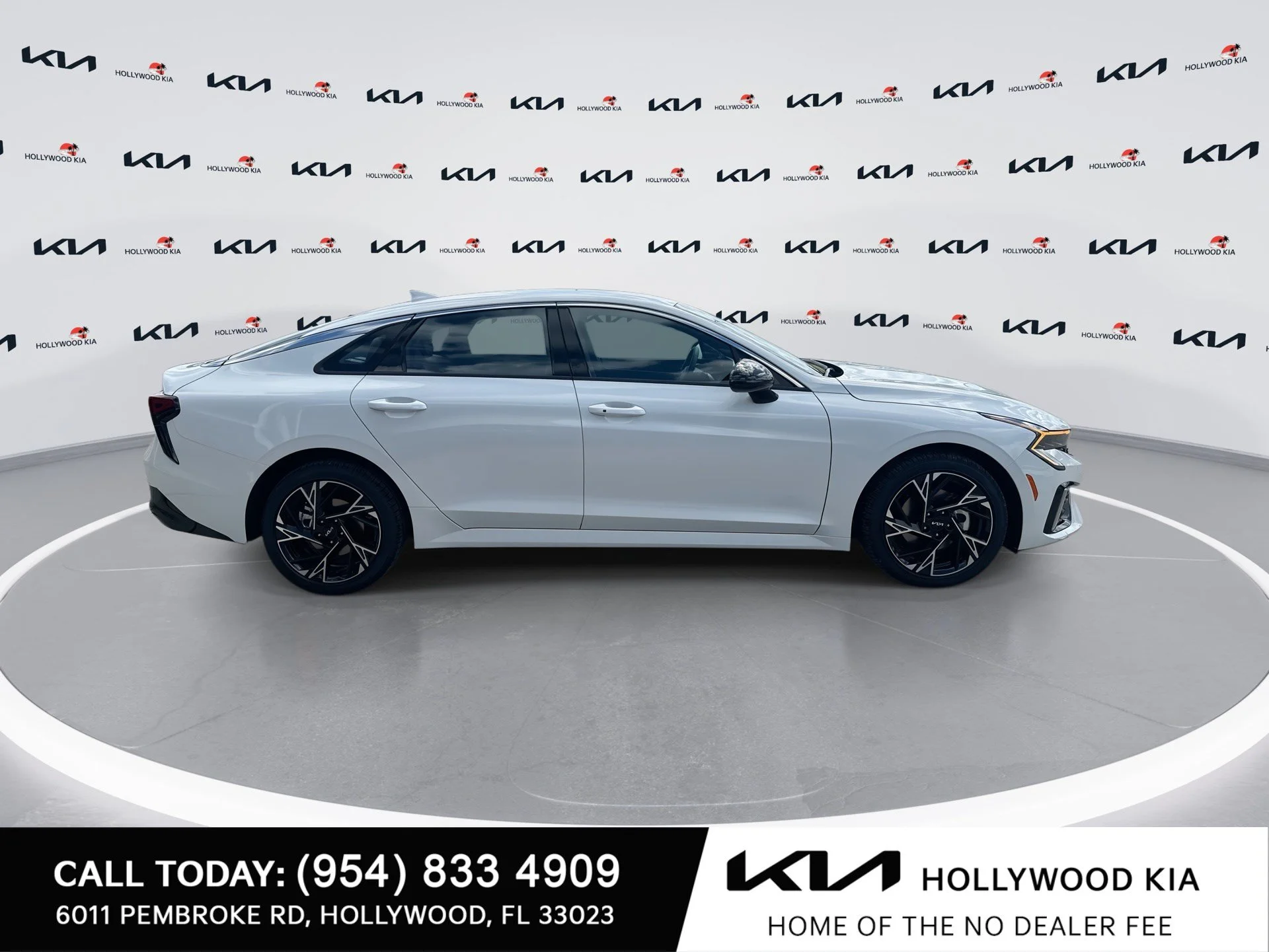 New 2026 Snow White Pearl Kia GT-Line FWD image 9