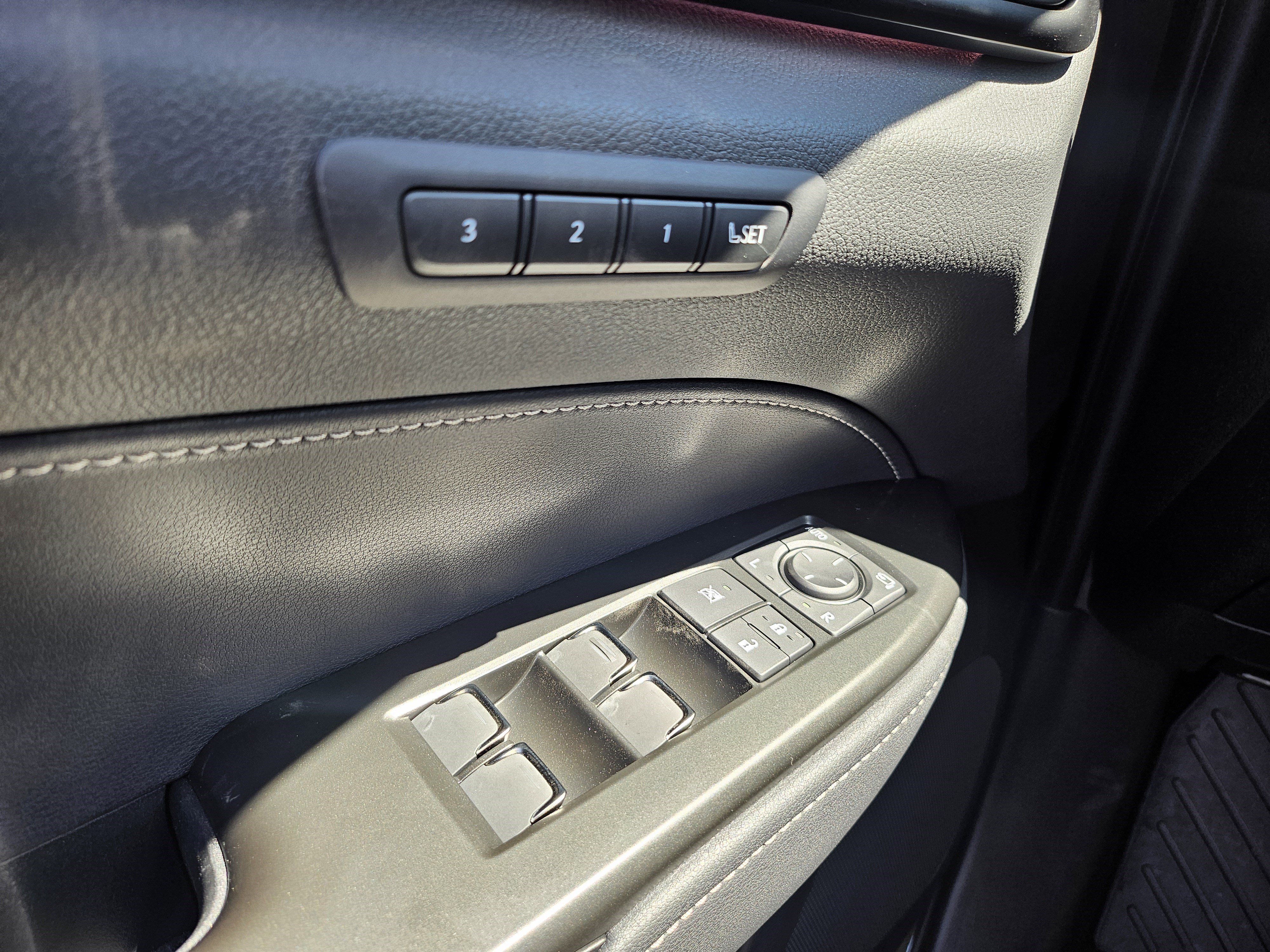 New 2026 Nori Green Pearl Lexus 350h Luxury image 15