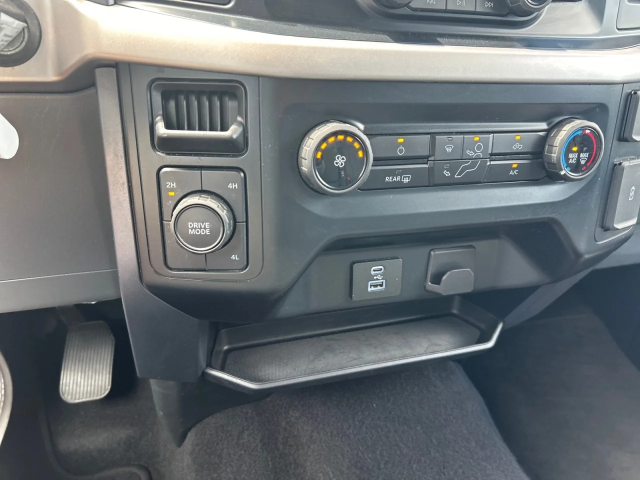 2023 Ford F-150 XLT - Photo 13