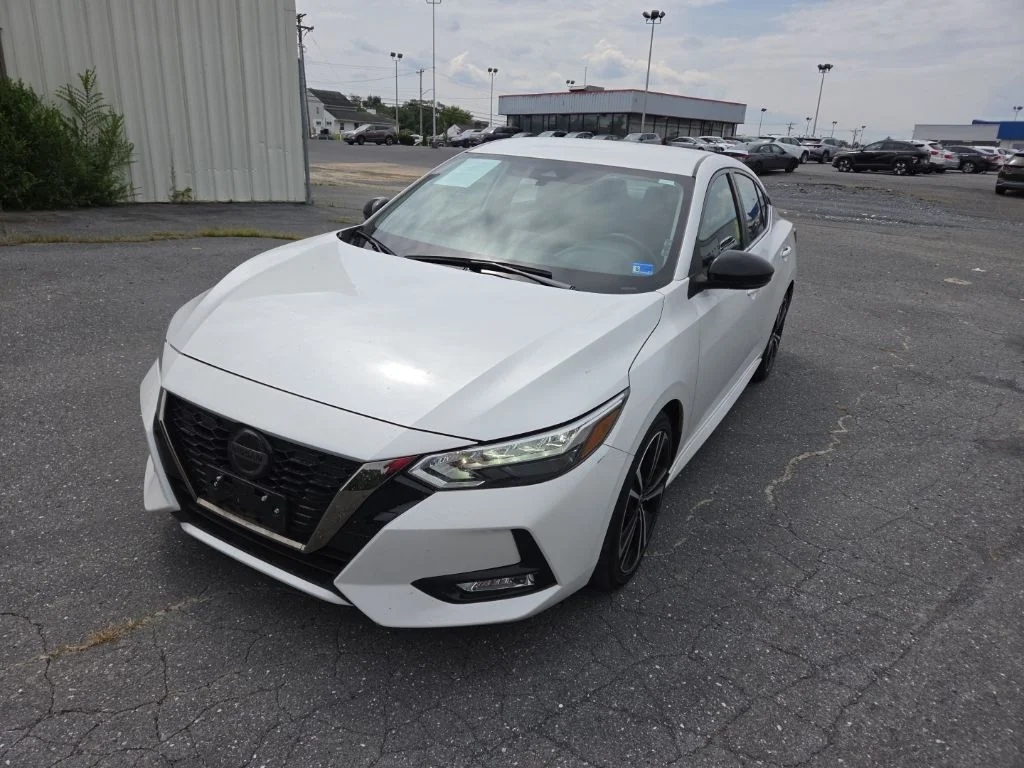 Used 2023 White Nissan SR image 2