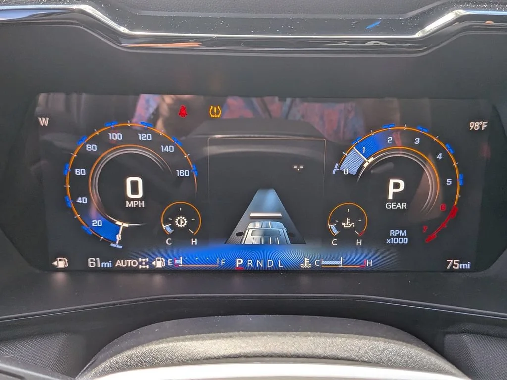 New 2025 Summit White Chevrolet Z71 image 17
