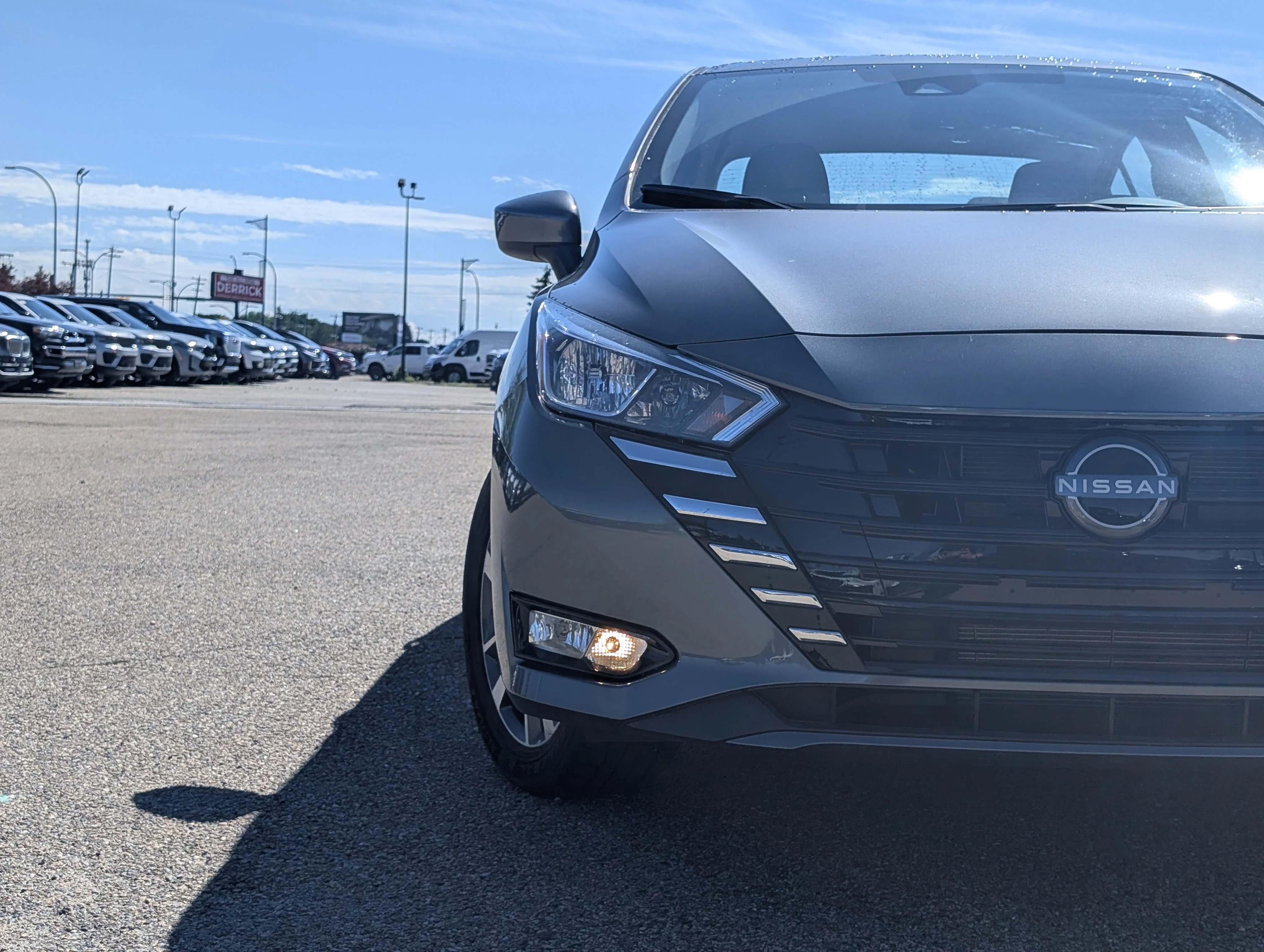 Used 2024 Gray Nissan SV image 11