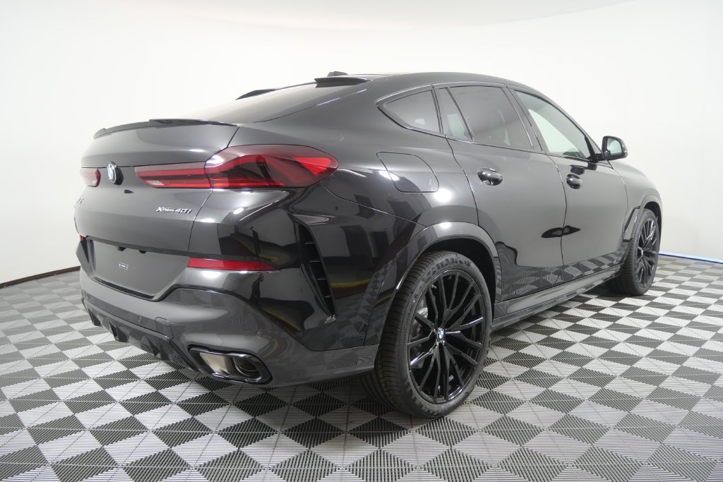 New 2027 Black Sapphire Metallic BMW xDrive40i image 4