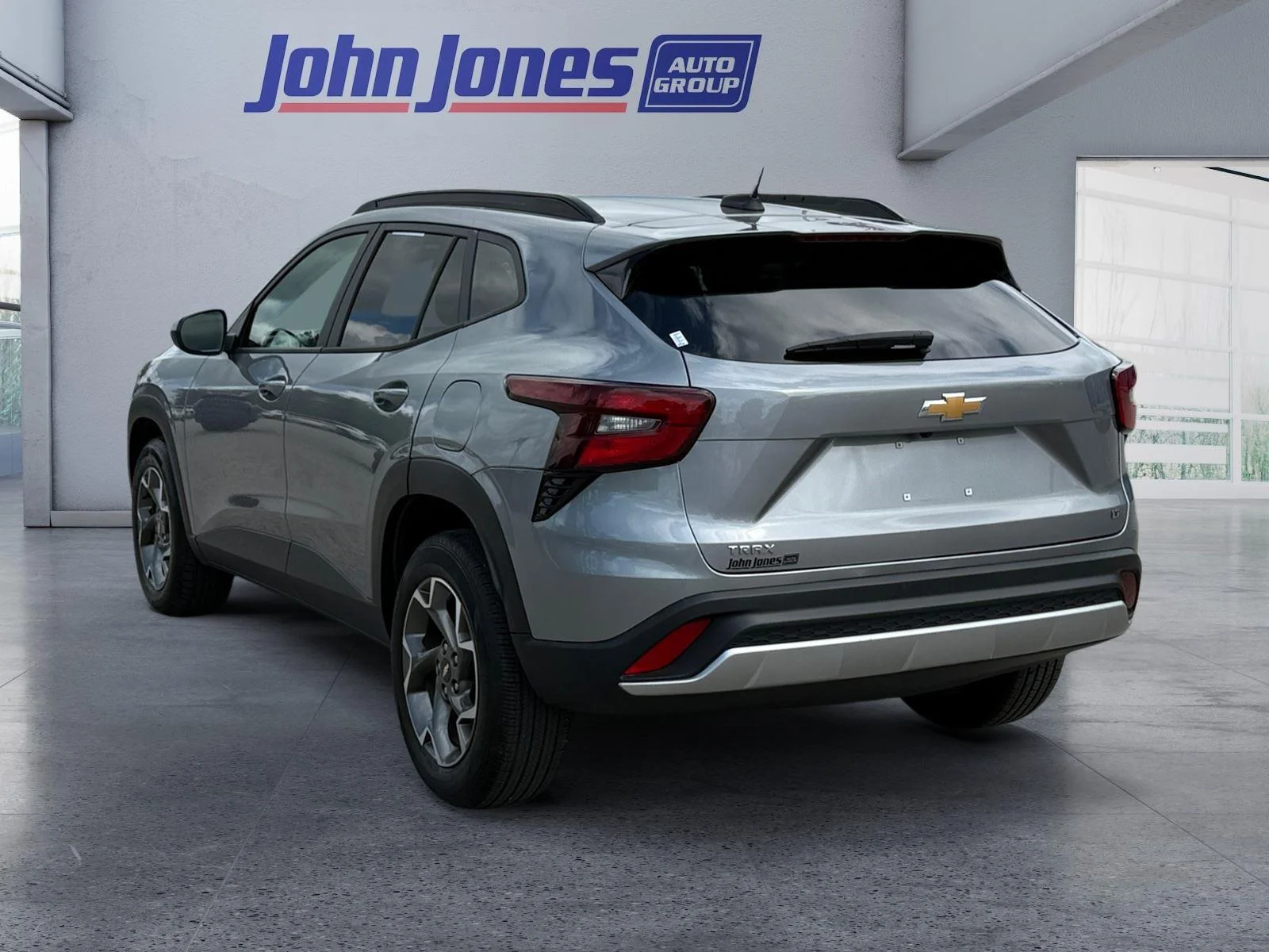 Used 2025 Sterling Gray Metallic Chevrolet LT image 3
