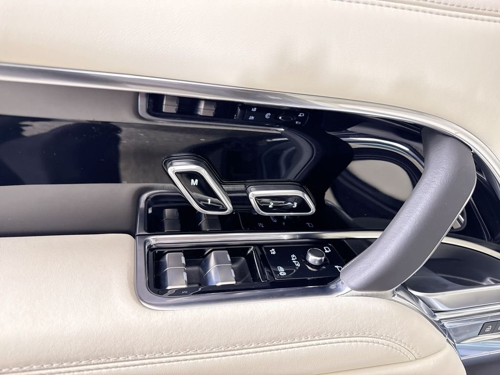 New 2026 Varesine Blue Land Rover SE LWB image 12