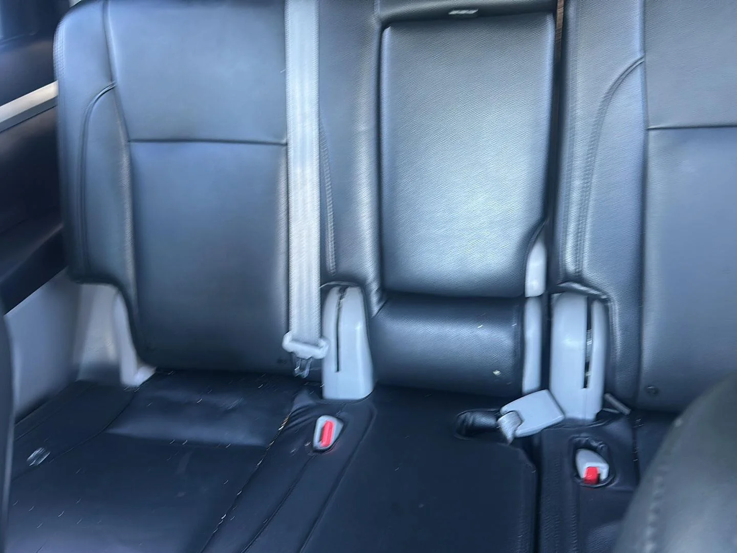 Used 2018 Midnight Black Metallic Toyota XLE image 15