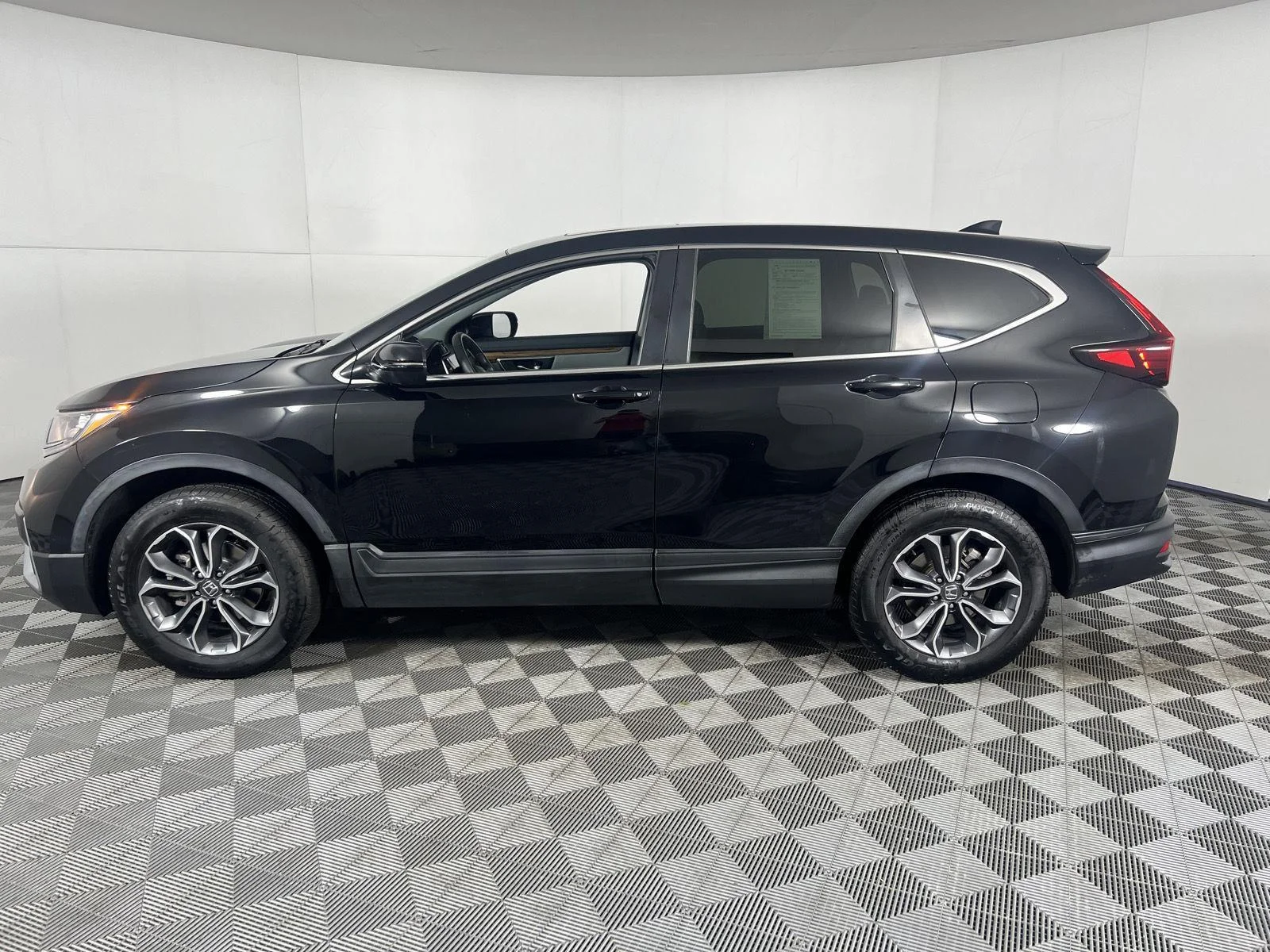 Used 2020 Crystal Black Pearl Honda EX image 12