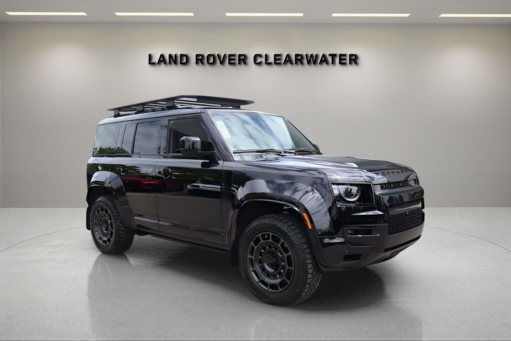 New 2026 Narvik Black LAND ROVER  image 7