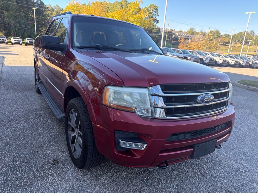 Used 2015 Red Ford XLT image 4