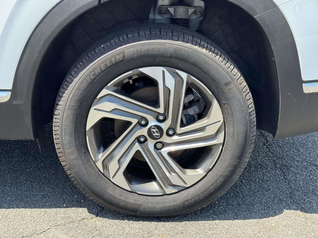 Used 2022 Gray Hyundai SEL image 12