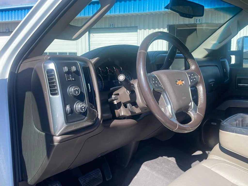 Used 2019 SUMMIT WHITE Chevrolet LTZ image 12