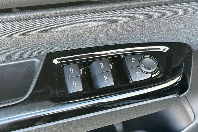 Used 2024  Honda EX image 12