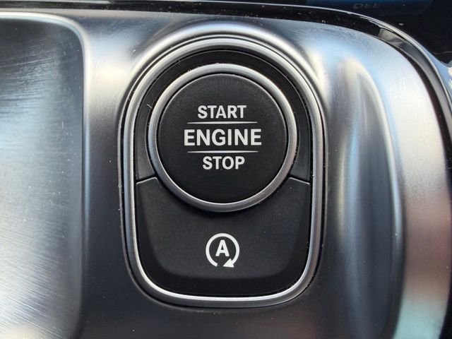 Used 2023 Black Mercedes-Benz GLB 250 image 21