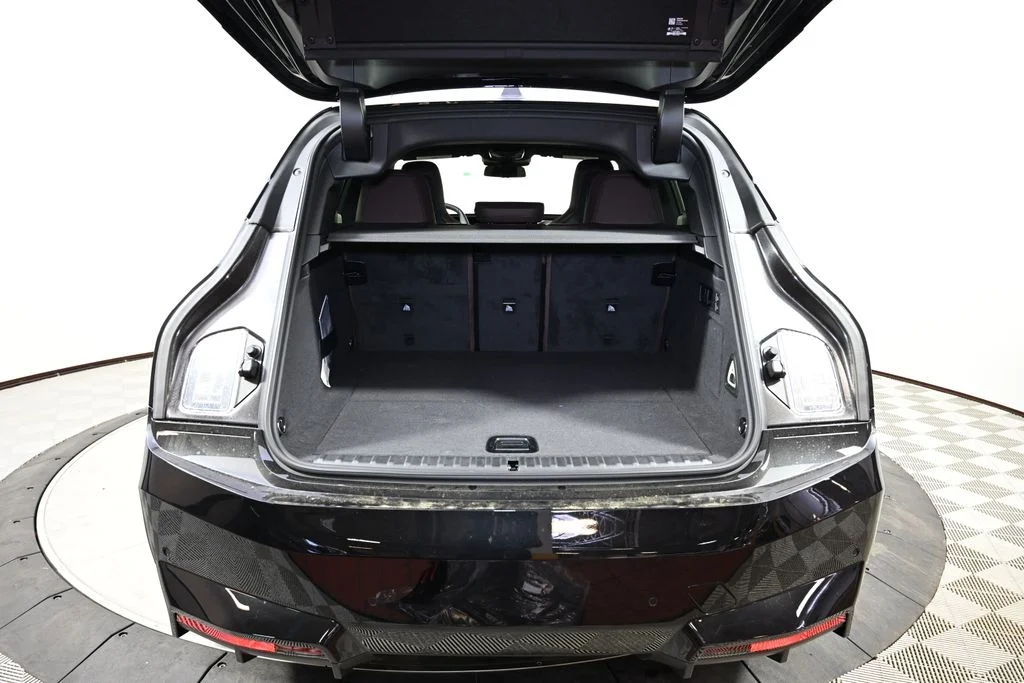 2026 BMW iX 45 - Photo 10
