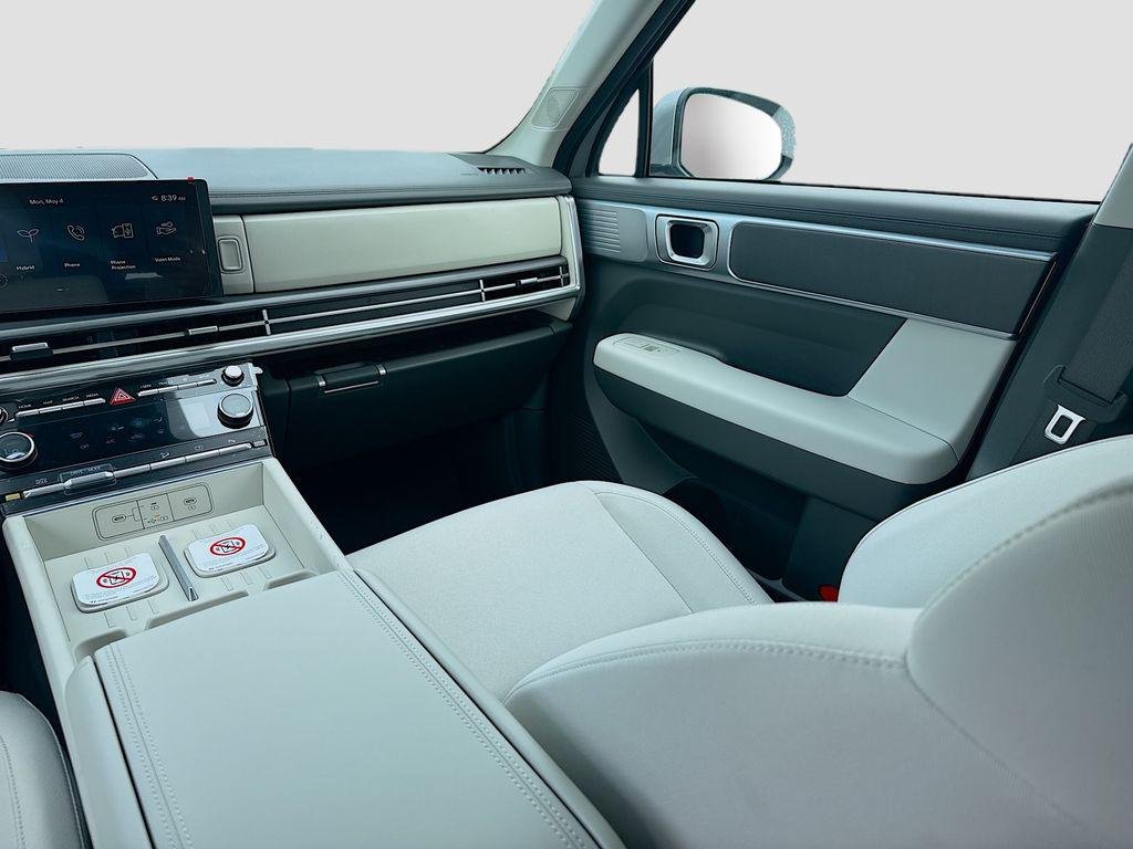 New 2026 Shimmering Silver Hyundai SE image 16