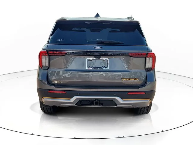 New 2027 Gray Metallic Ford Tremor image 6
