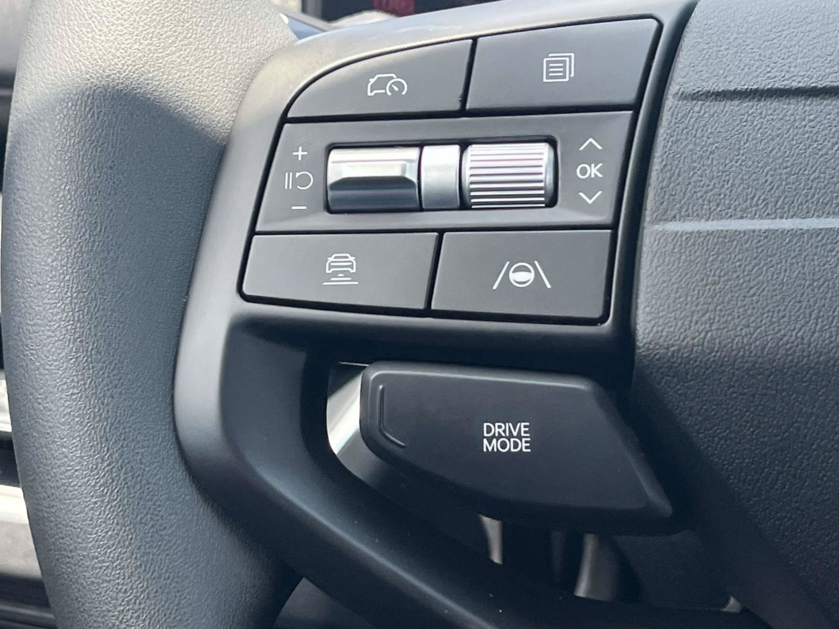New 2026 Aurora Black Pearl Kia LXS image 25