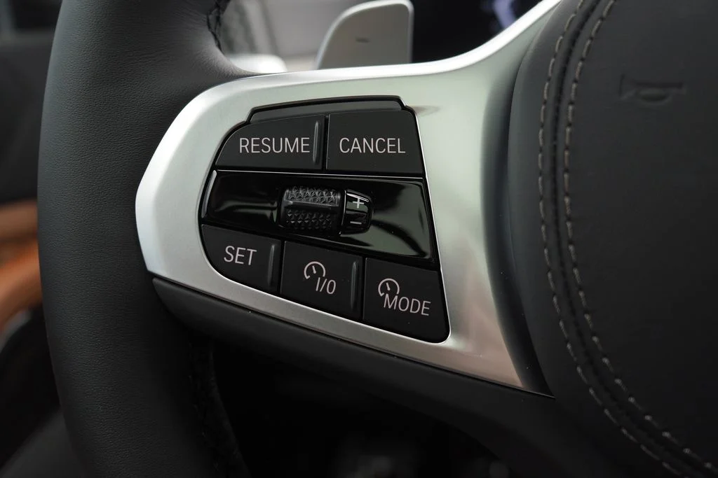 New 2027 Mineral White Metallic BMW xDrive40i image 14