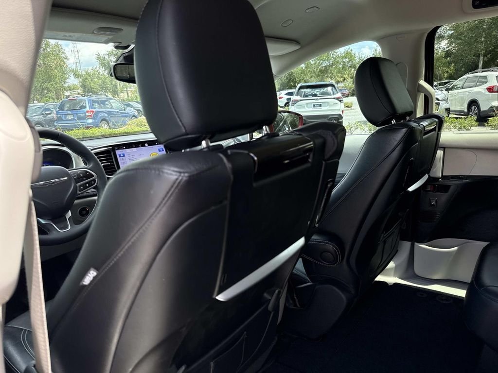Used 2022 Red Chrysler Touring L image 12