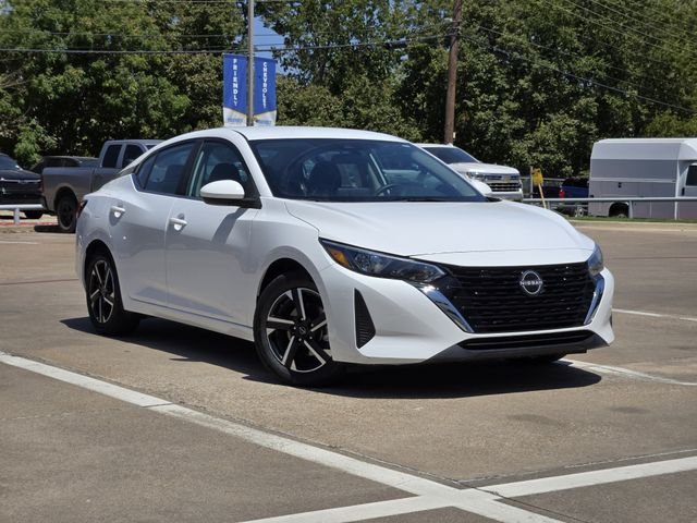 Used 2025 White Nissan SV image 1