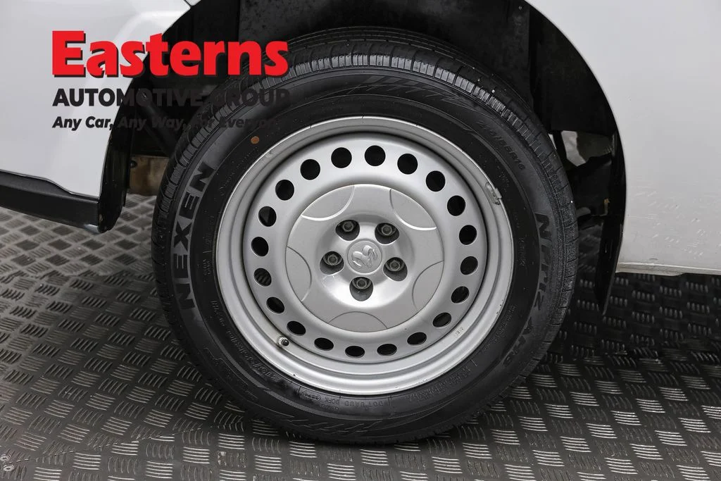 Used 2022 White Ram Base image 31