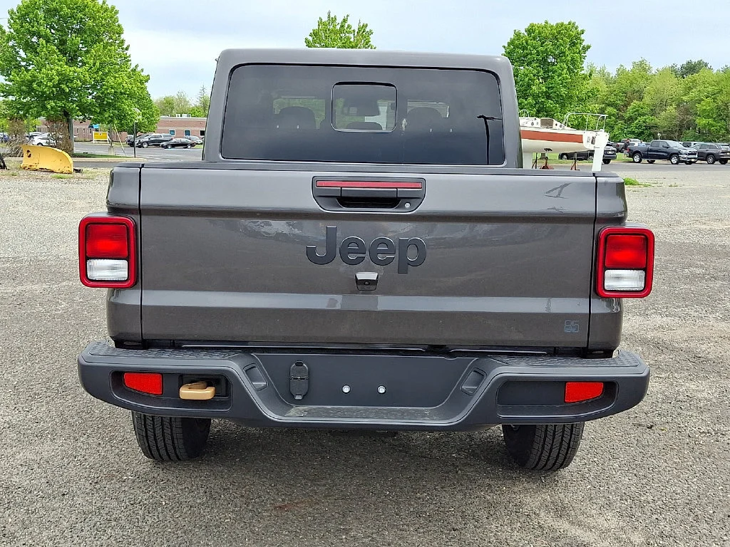 New 2026 Granite Crystal Metallic Clear-Coat Exterior Paint Jeep 85th Anniversary Edition image 7