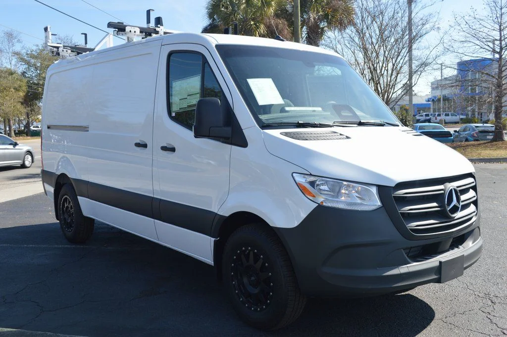 New 2026 Arctic White Mercedes-Benz Cargo 144 WB image 16