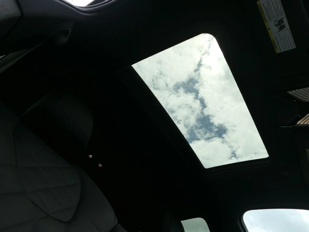 Used 2024 Black Sapphire Metallic BMW xDrive40i image 28