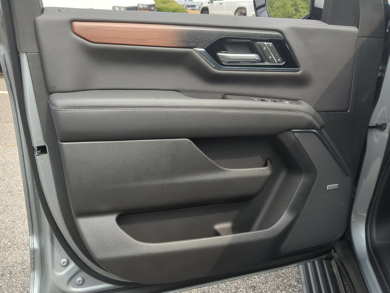 2026 GMC Yukon XL Denali - Photo 23