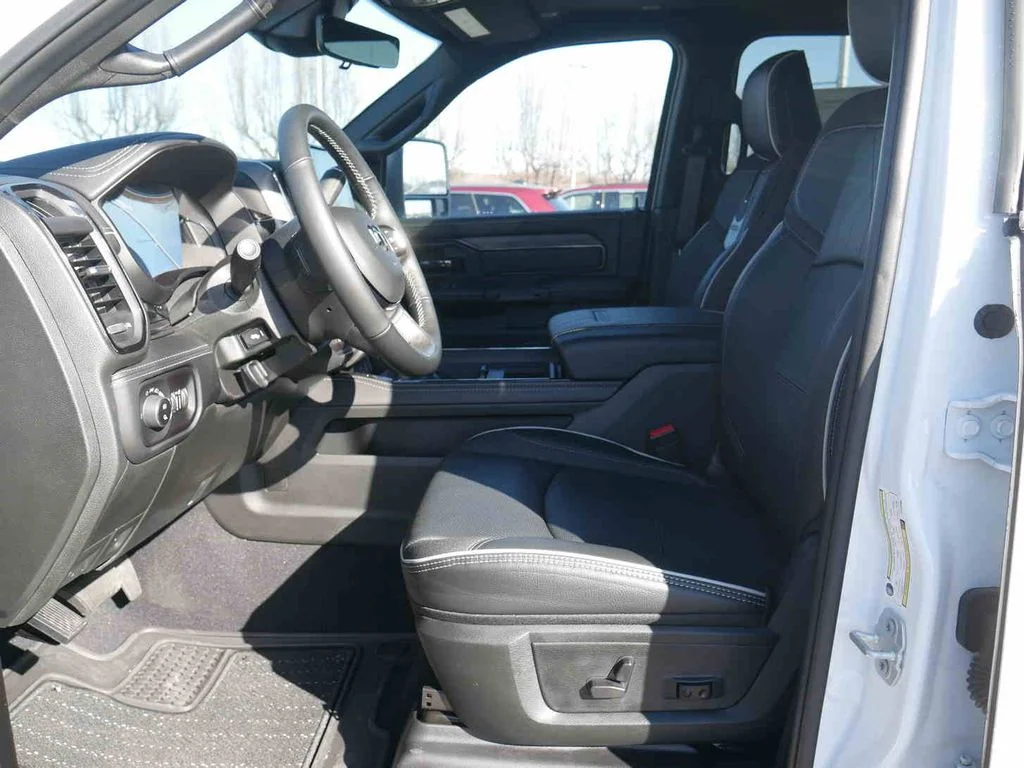 New 2026 White Ram Limited image 34