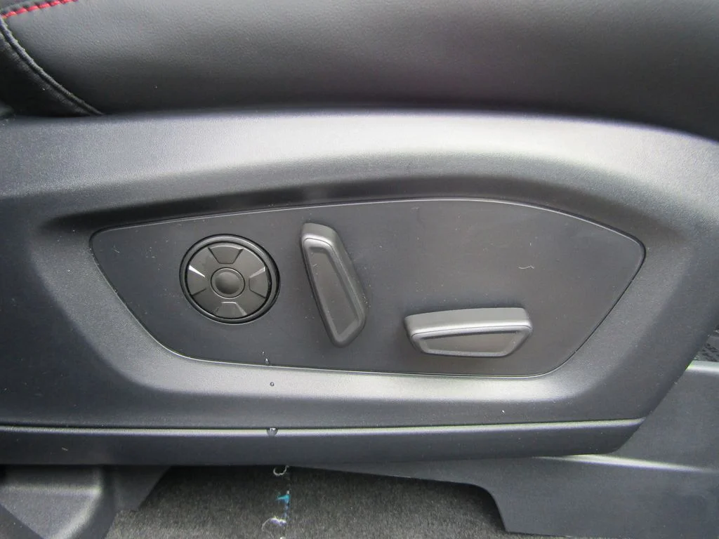 New 2026 Agate Black Metallic Ford ST image 39