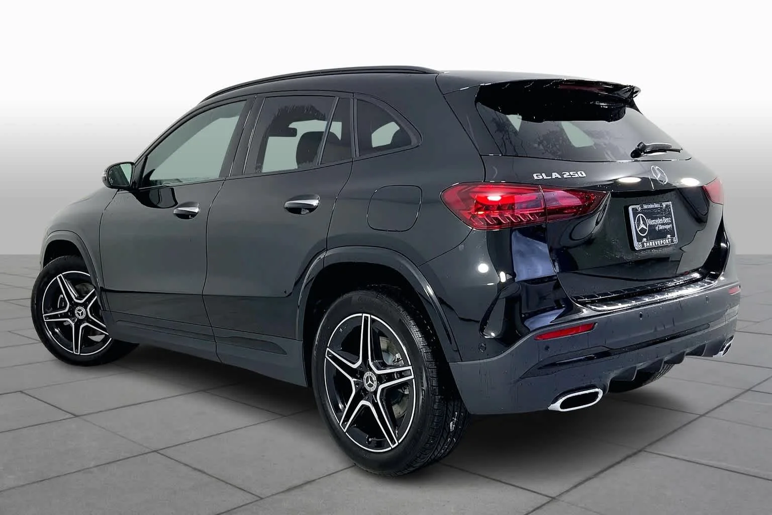 New 2025 Cosmos Black Metallic Mercedes-Benz GLA 250 image 12
