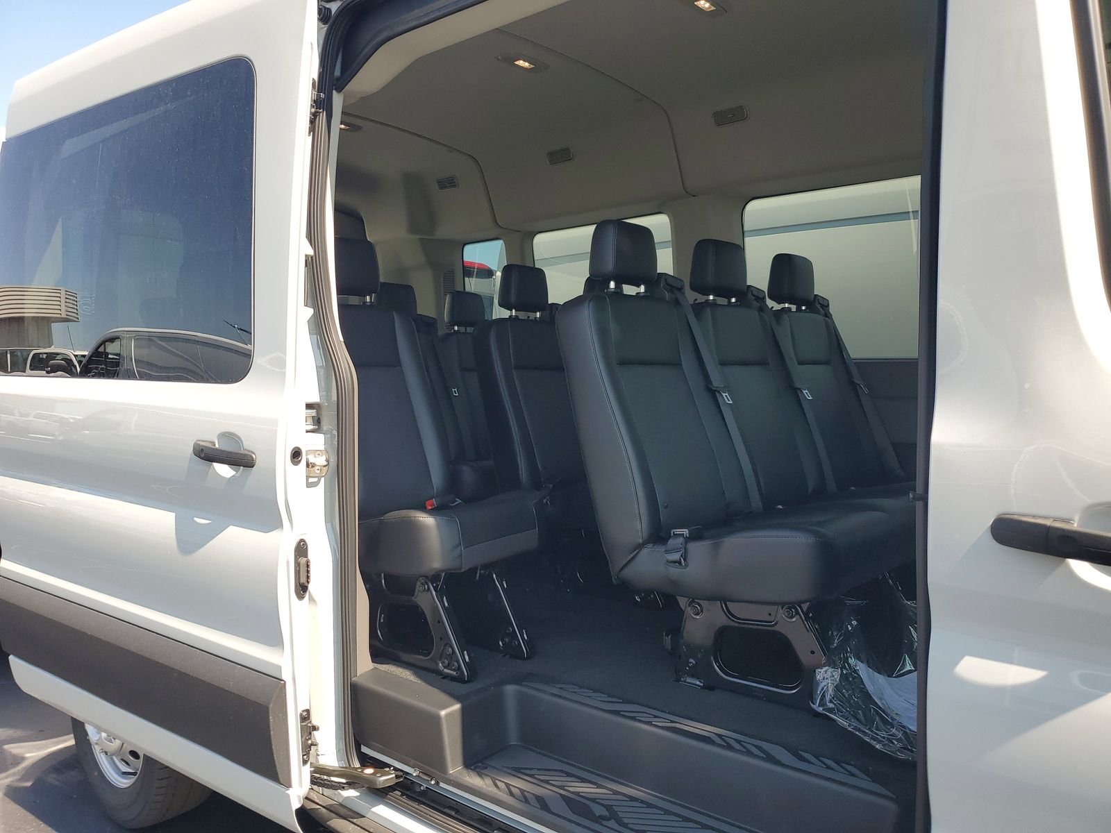2025 Ford Transit Passenger Van XL - Photo 42
