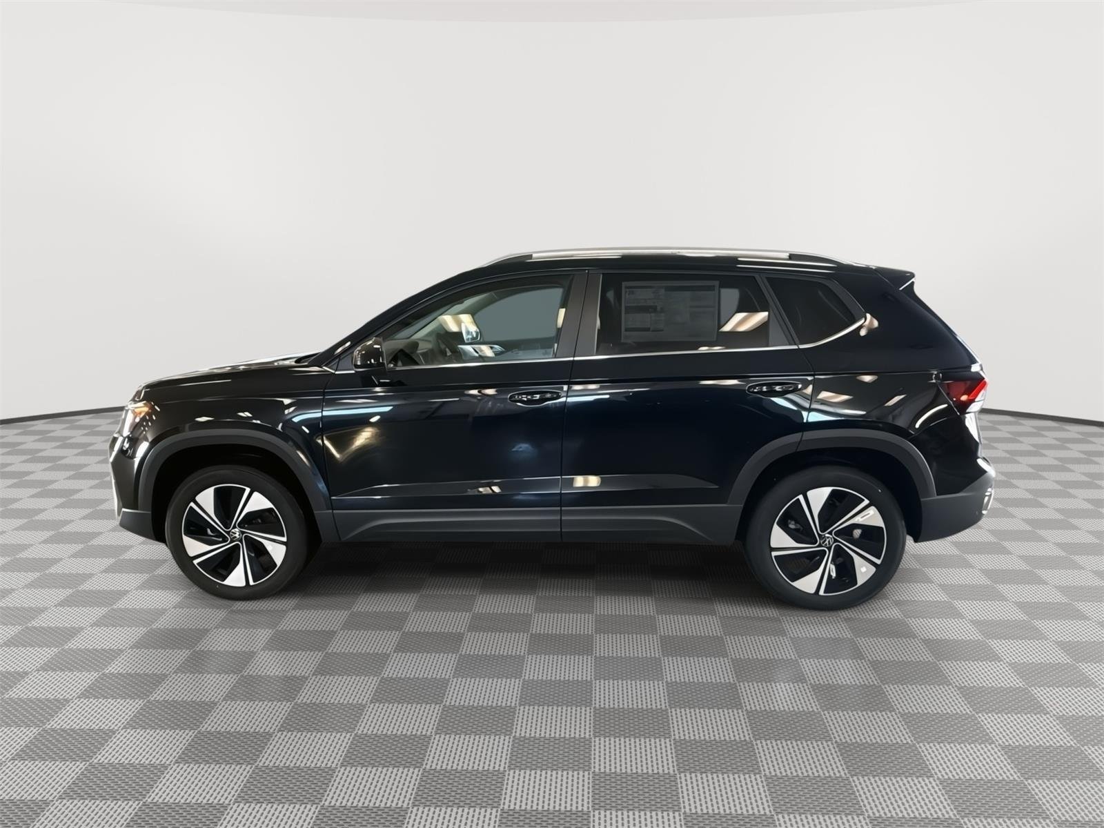 2026 Volkswagen Taos SE - Photo 9