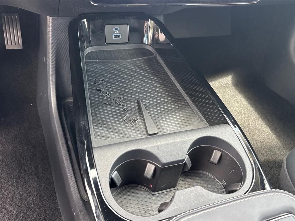 Used 2024 Gray Metallic Ford Select image 19