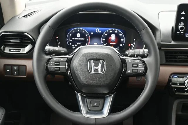 Used 2025 Platinum White Pearl Honda AWD Elite image 26