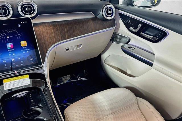 New 2026 Verde Silver Metallic Mercedes-Benz GLC 300 image 51