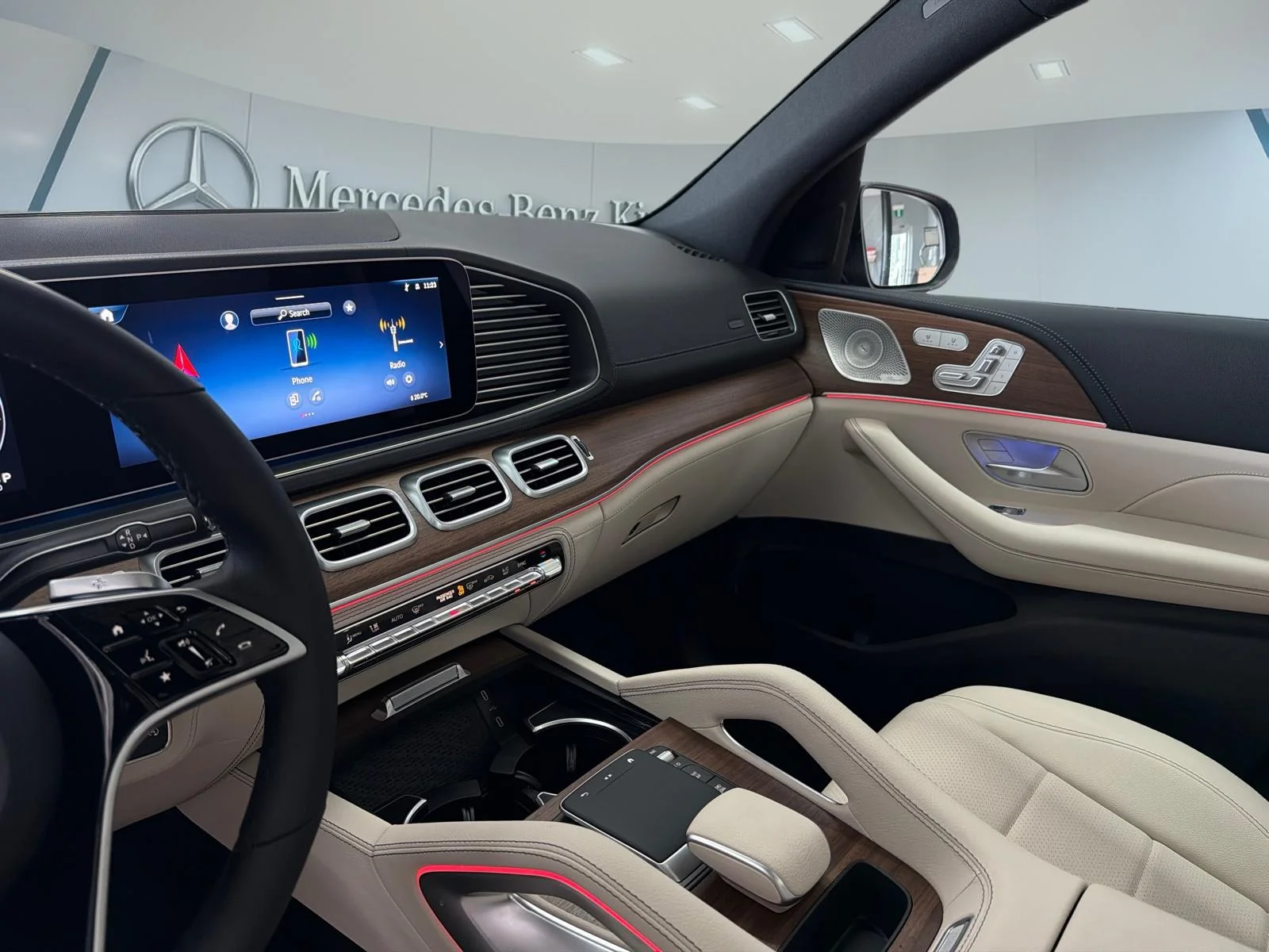 New 2026 Blue Mercedes-Benz GLE 350 4MATIC SUV image 30