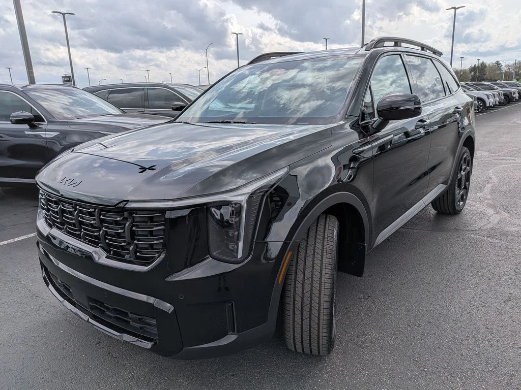 New 2026 Black Kia X-Line EX image 3