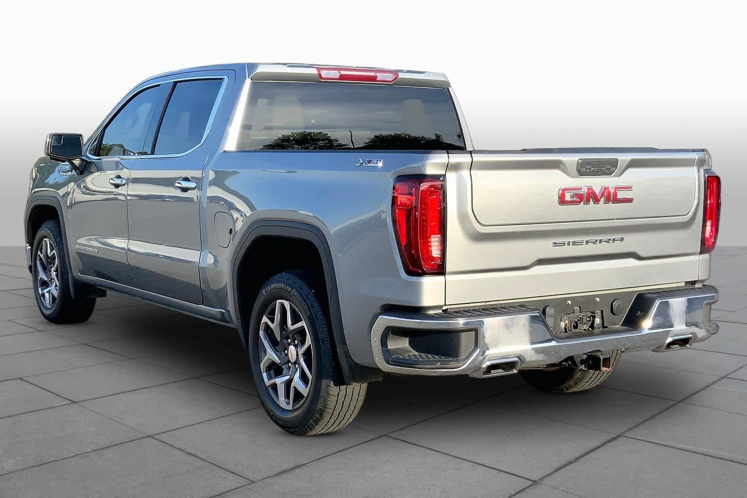 Used 2023 Sterling Metallic GMC SLT image 12