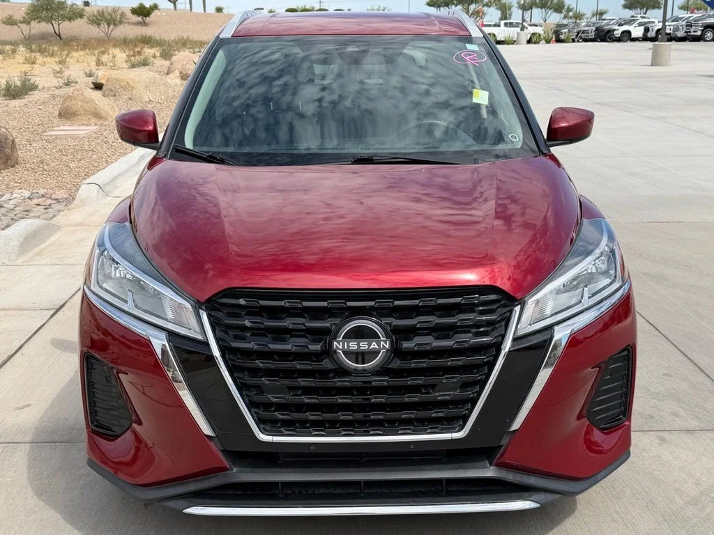 Used 2023 Red Nissan SV image 3