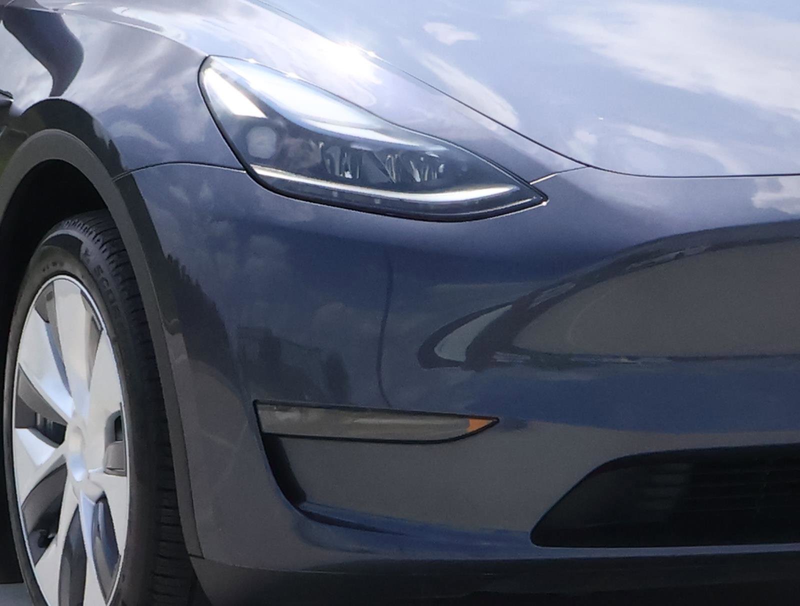 2023 Tesla Model Y Long Range - Photo 7