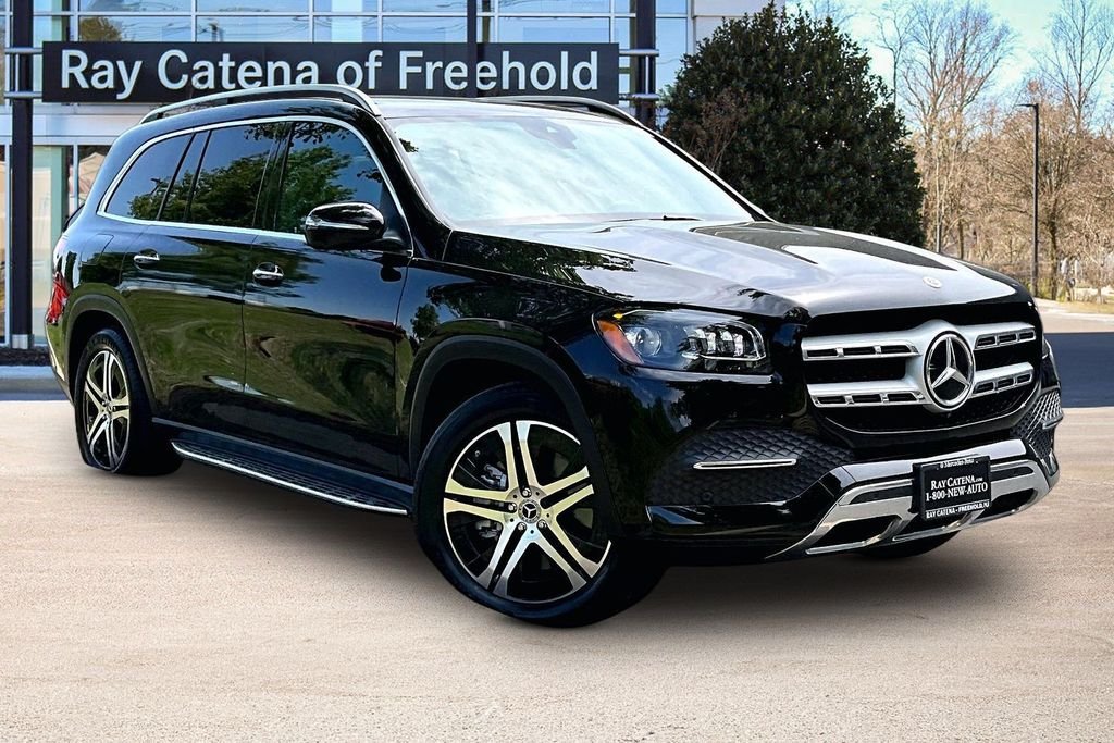 Certified Used 2022 Black Mercedes-Benz GLS 450 image 11