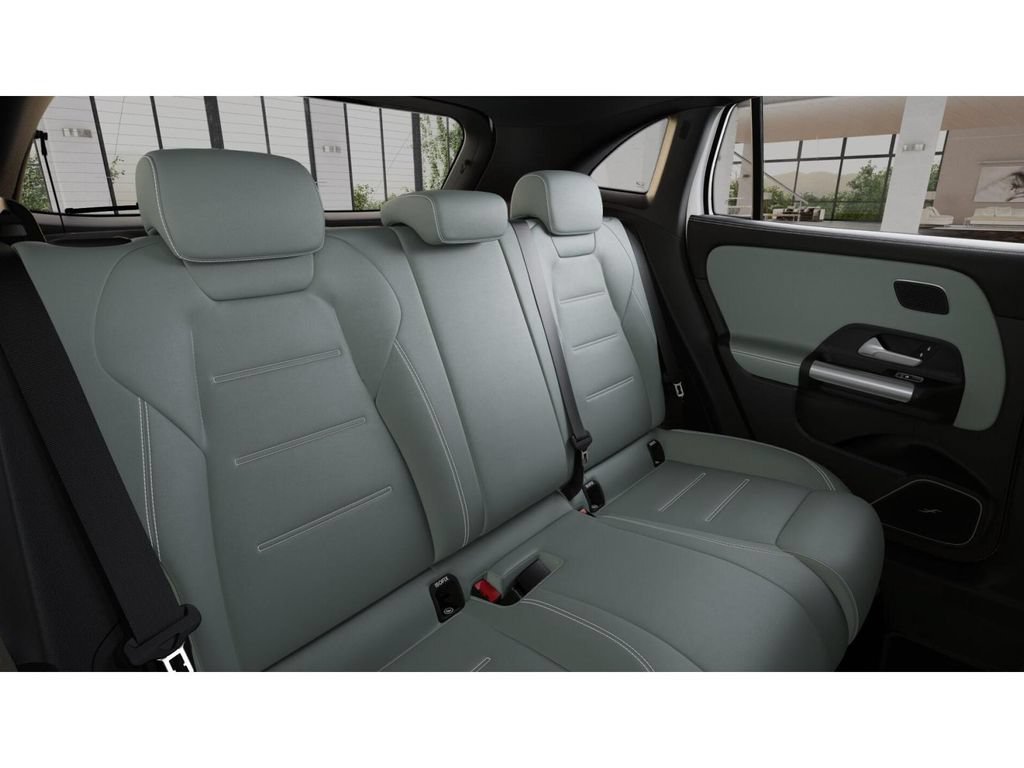 New 2026 Polar White Mercedes-Benz GLA 250 image 47